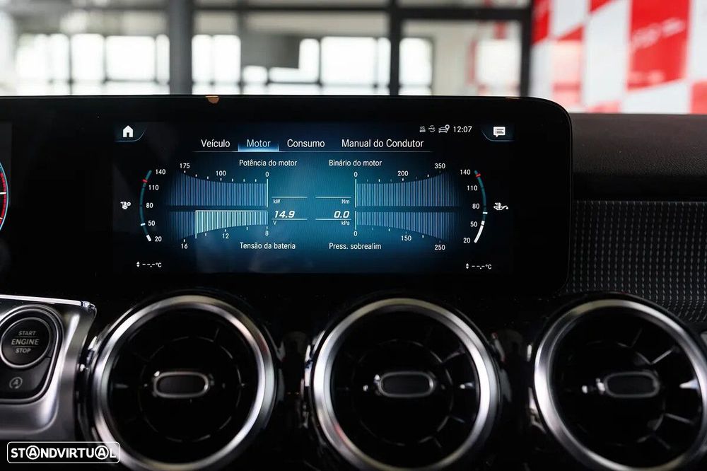 Mercedes-Benz GLB 200 d - 32