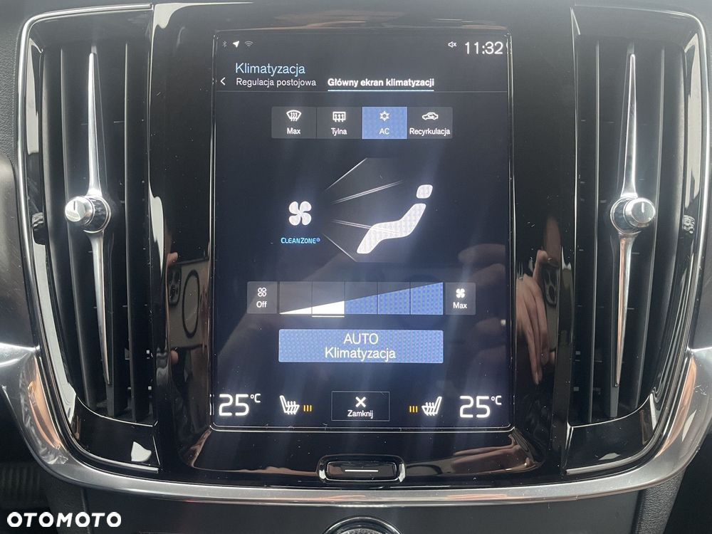 Volvo V90 Cross Country - 26