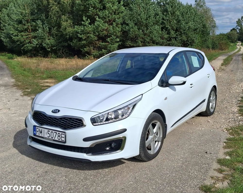 Kia Ceed 1.4 Attract - 1