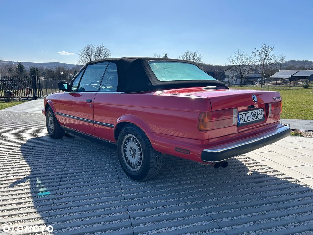 BMW Seria 3 325i - 17