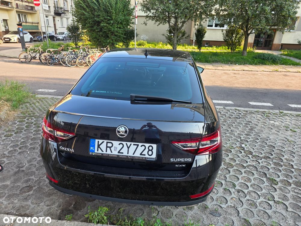 Skoda Superb 2.0 TSI 4x4 L&K DSG - 6