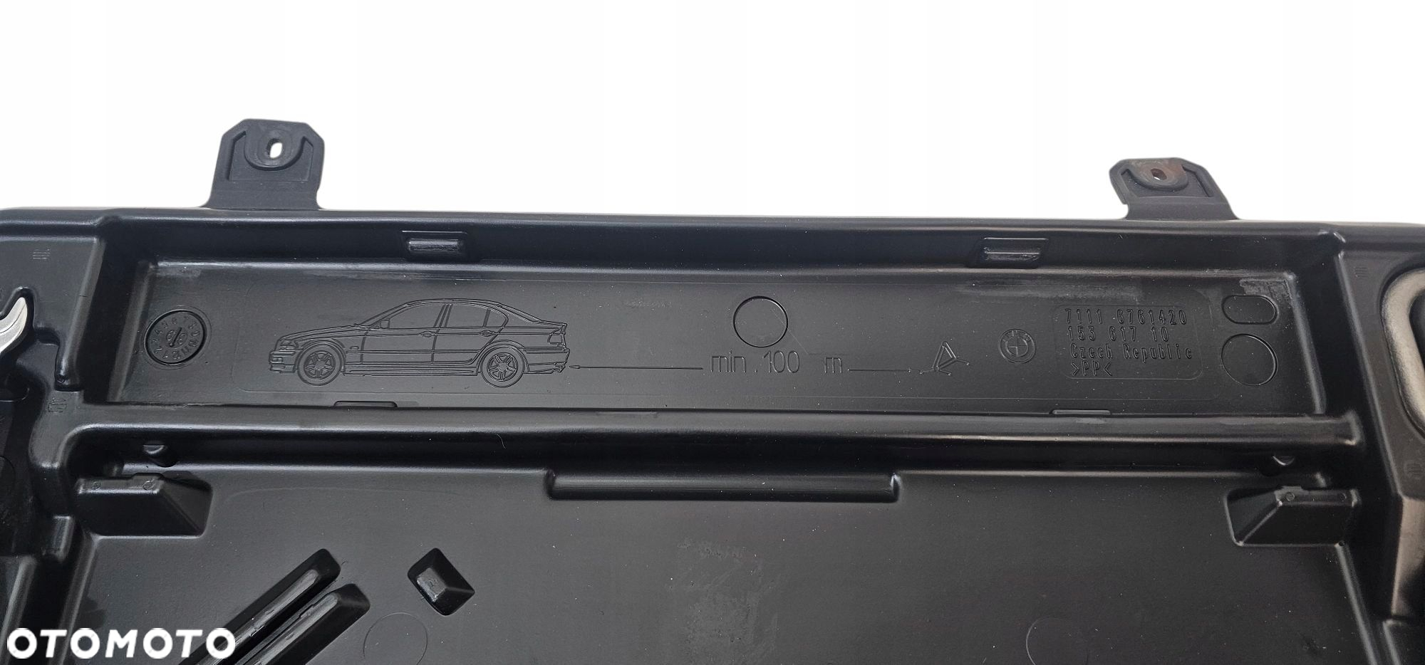 Bmw E60 E65 Schowek Z Zestawem Naprawczym Apteczka Klucze Trójkąt 6761420 - 7