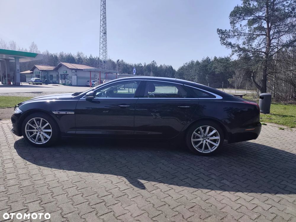 Jaguar XJ 3.0 D V6 LWB Portfolio - 23