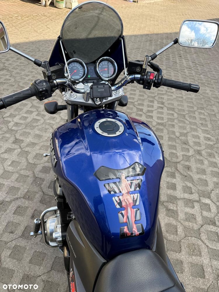 Suzuki GSX - 8