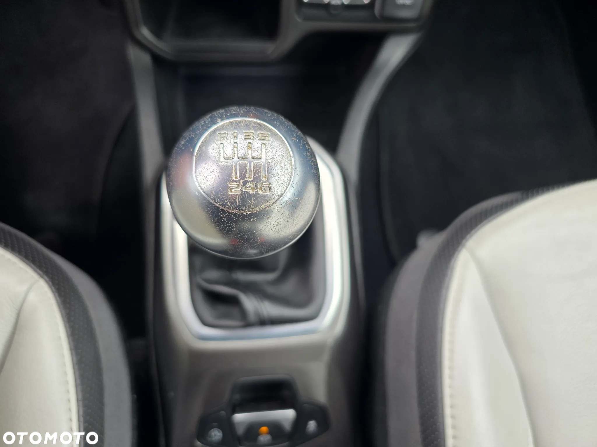 Jeep Renegade - 35