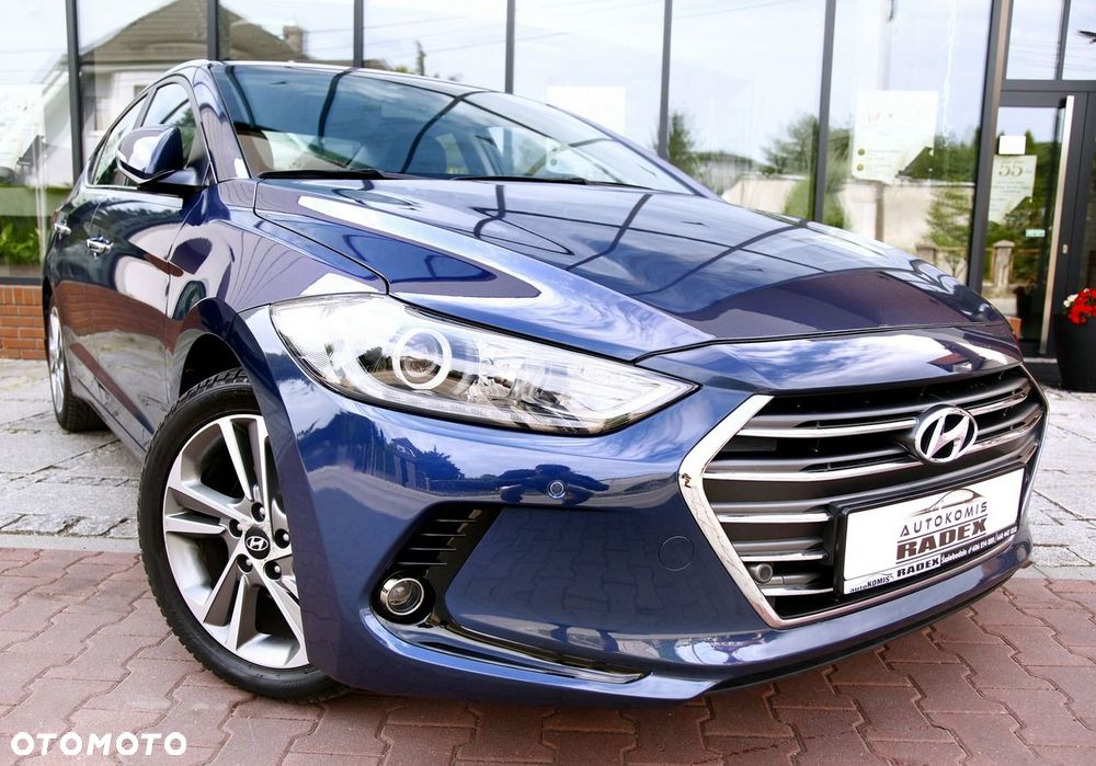 Hyundai Elantra - 4