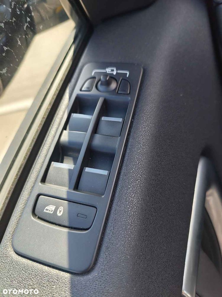 Land Rover Discovery Sport D180 SE - 20