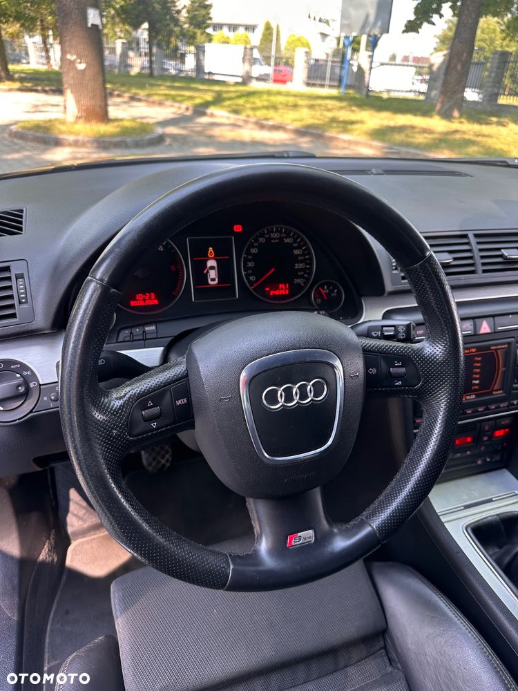 Audi A4 Avant - 10