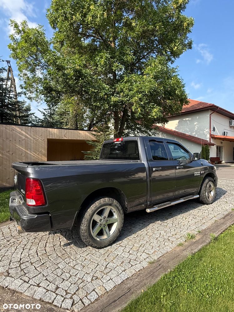RAM 1500 Crew Cab Shortbed Laramie - 18