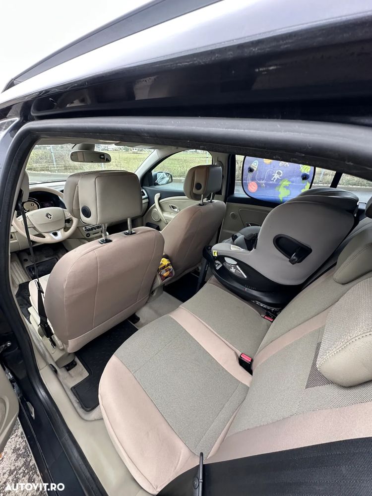 Renault Megane Sedan 1.9dCi Privilege - 9