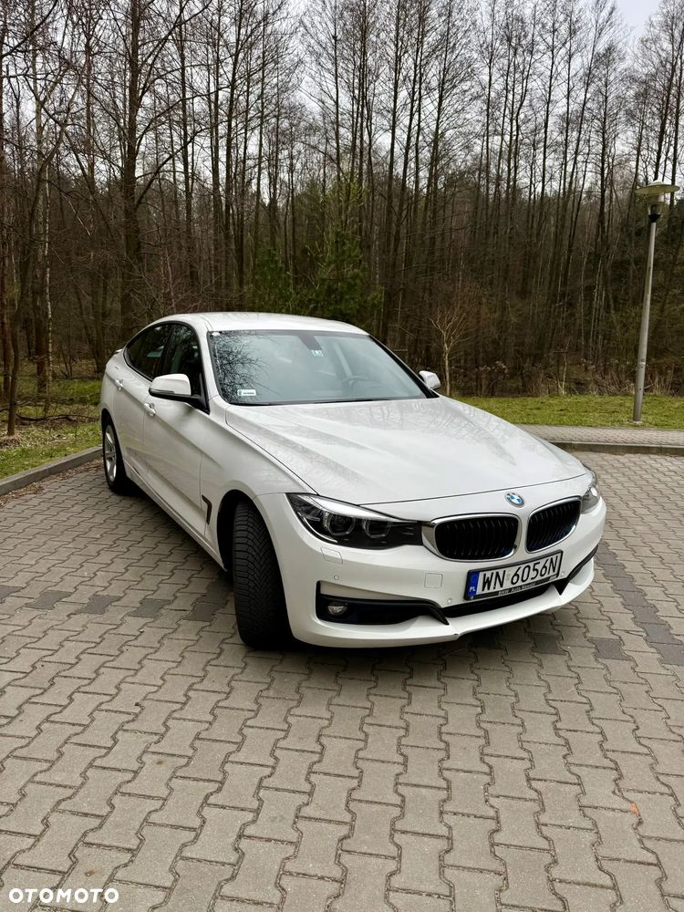 BMW 3GT 320i GPF xDrive Advantage - 2