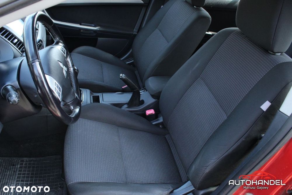 Mitsubishi Lancer - 7
