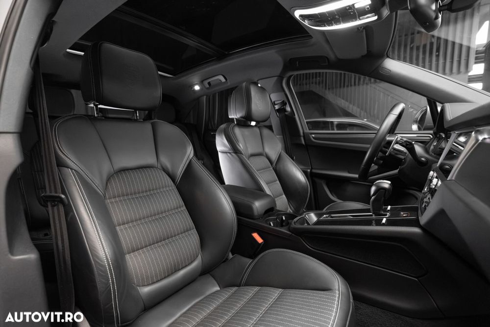 Porsche Macan - 36