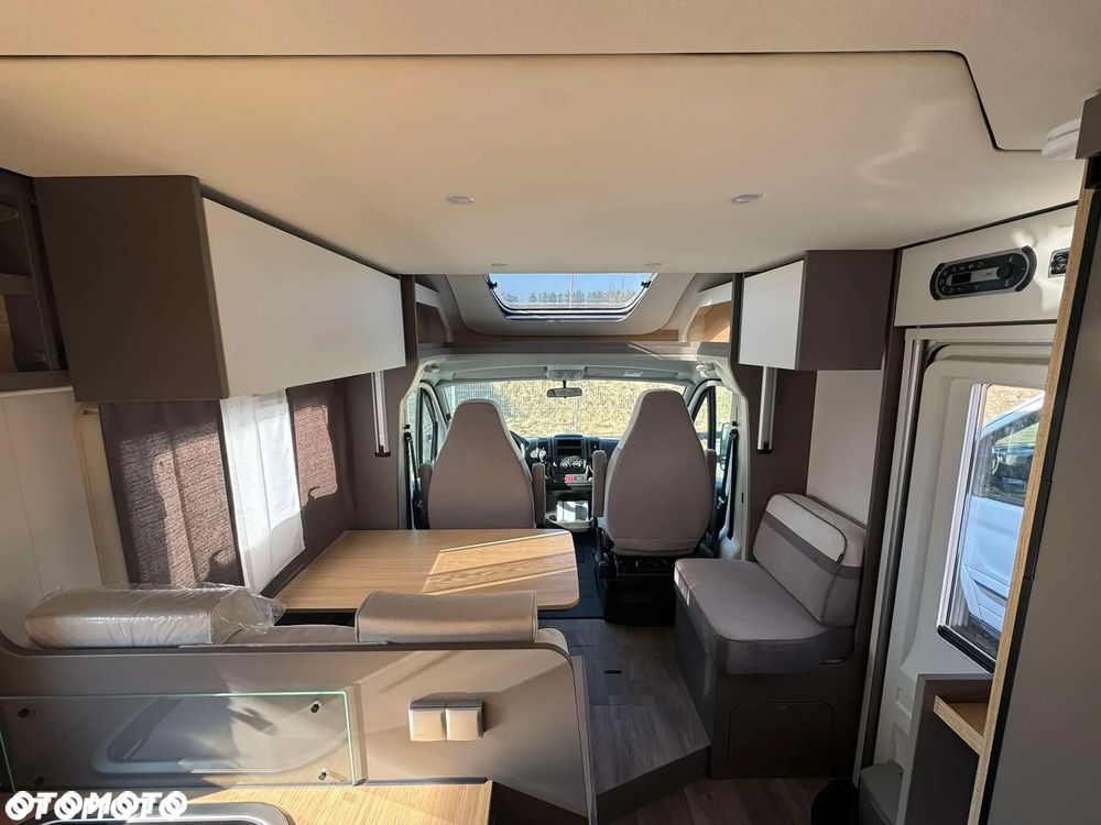 LMC Tourer Lift H730G - Kamper o DMC 3500kg dla 5ciu osób! - 12