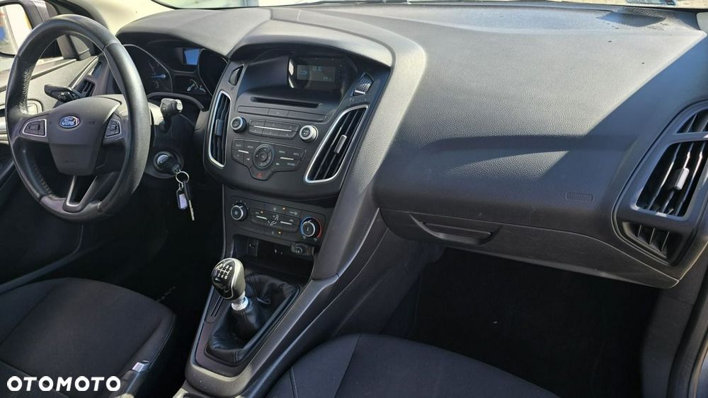 Ford Focus - 12