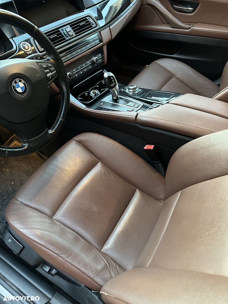 BMW Seria 5 520d Aut. - 9