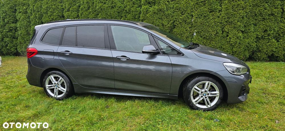 BMW Seria 2 220d - 5