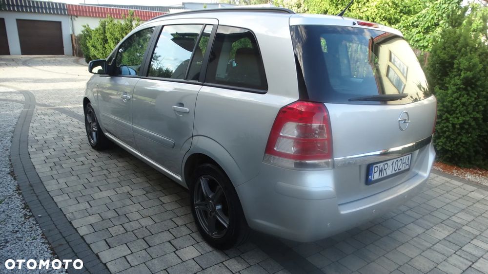 Opel Zafira 1.8 Essentia - 6