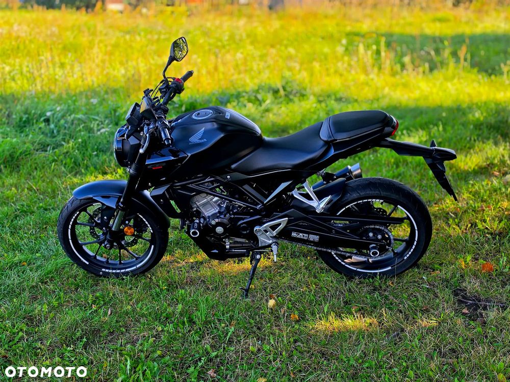Honda CB - 8