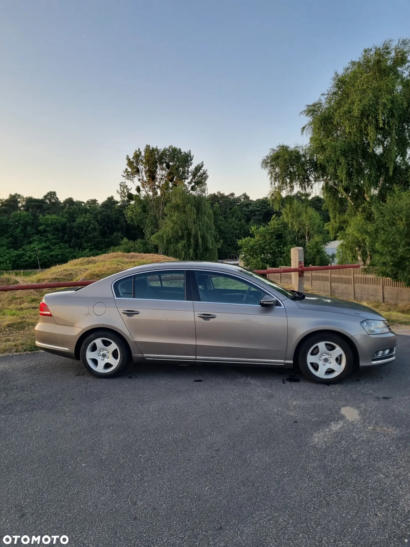 Volkswagen Passat 1.8 TSI Comfortline - 5