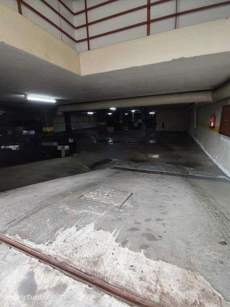 Lugar de Garagem No Centro da Cidade da Maia - Grande imagem: 5/7