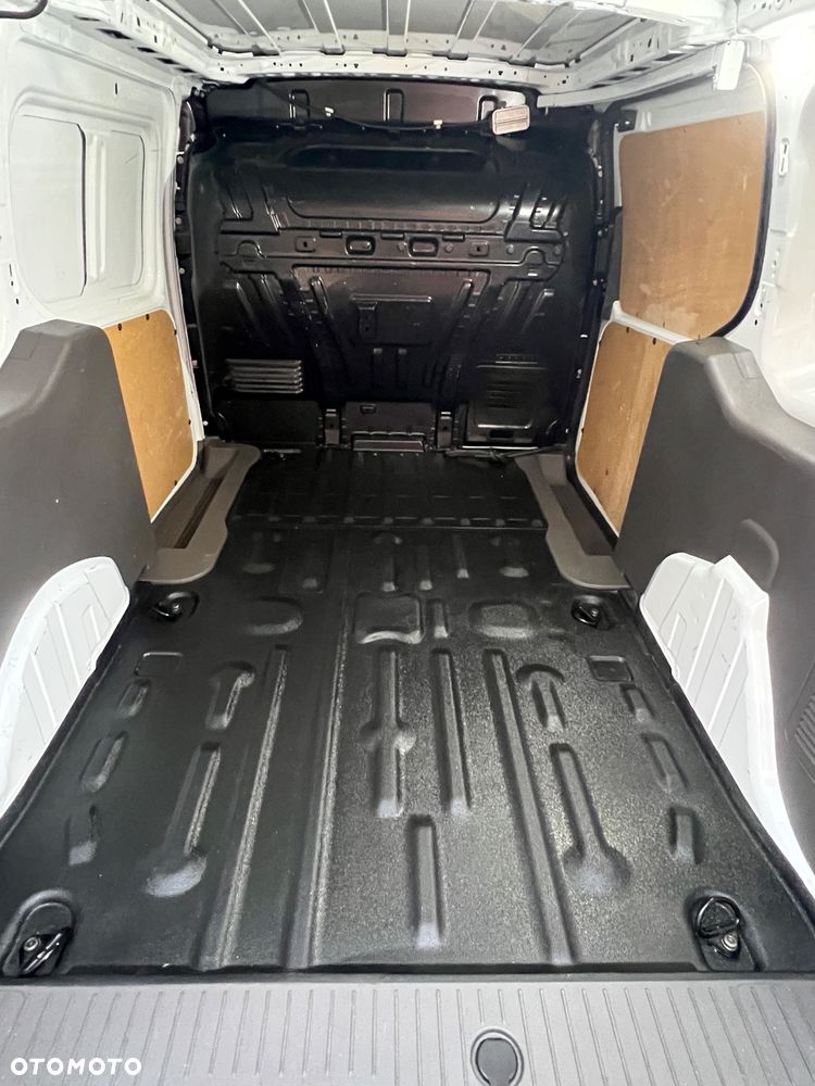 Ford Transit Connect - 10
