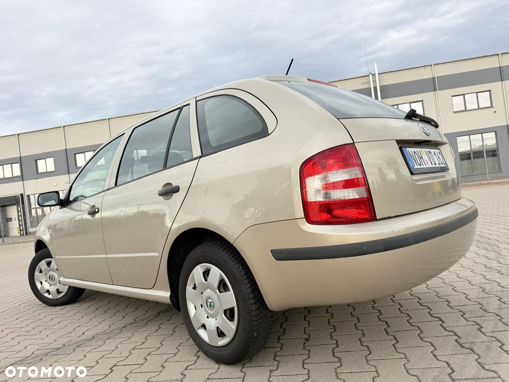 Skoda Fabia 1.4 16V Combi Comfort - 4