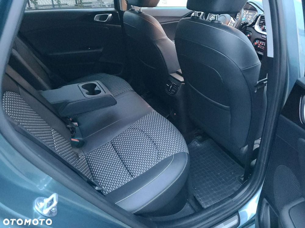 Kia Ceed 1.6 GDI PHEV Business Line DCT - 14