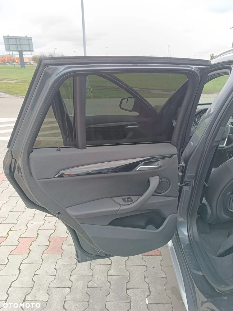 BMW X1 xDrive25i xLine - 21