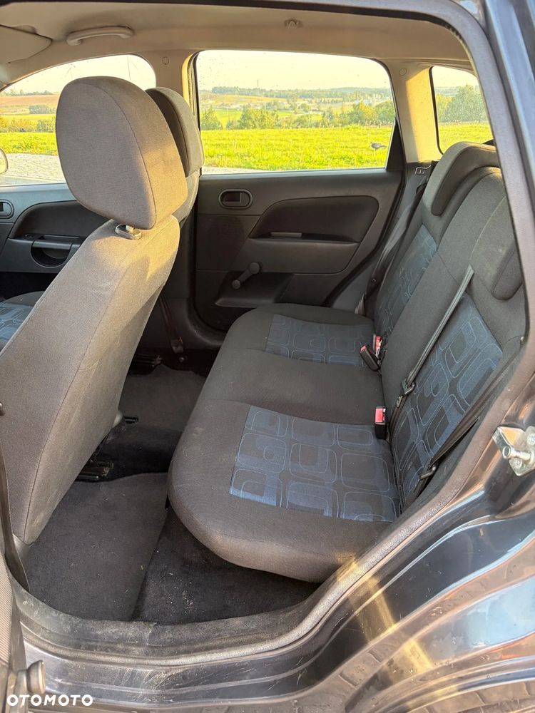 Ford Fiesta - 14