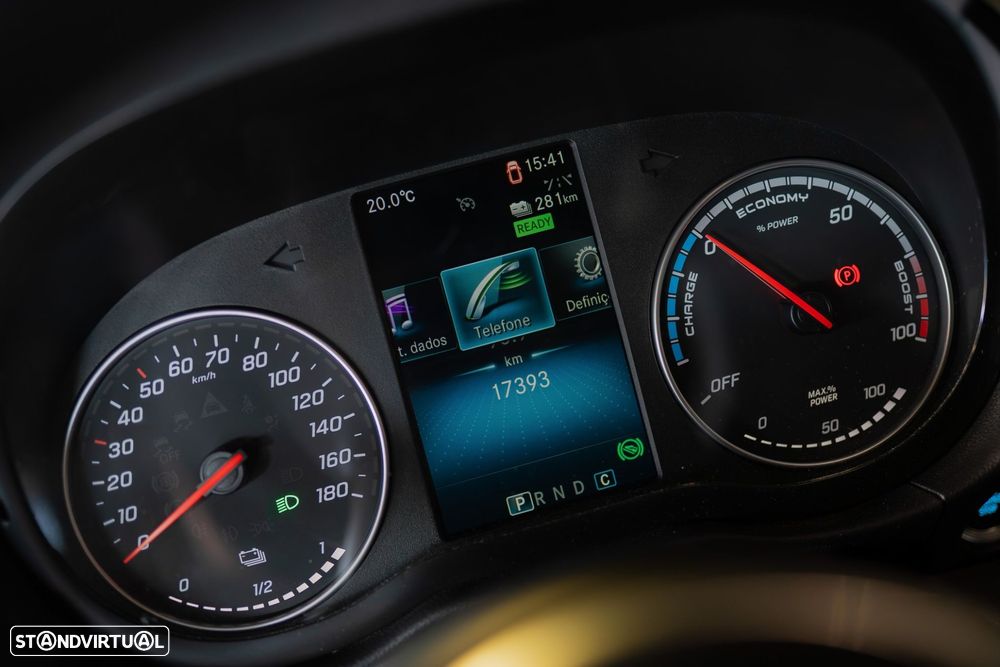 Mercedes-Benz EQT 200 Premium Plus - 35