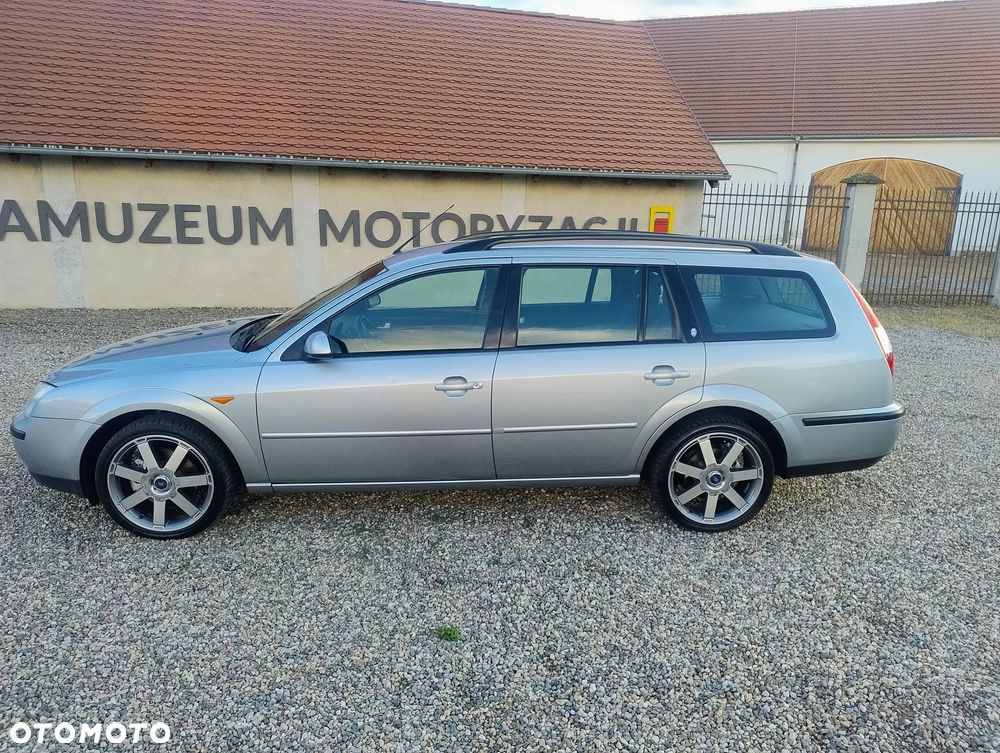 Ford Mondeo 2.0 Ghia - 2