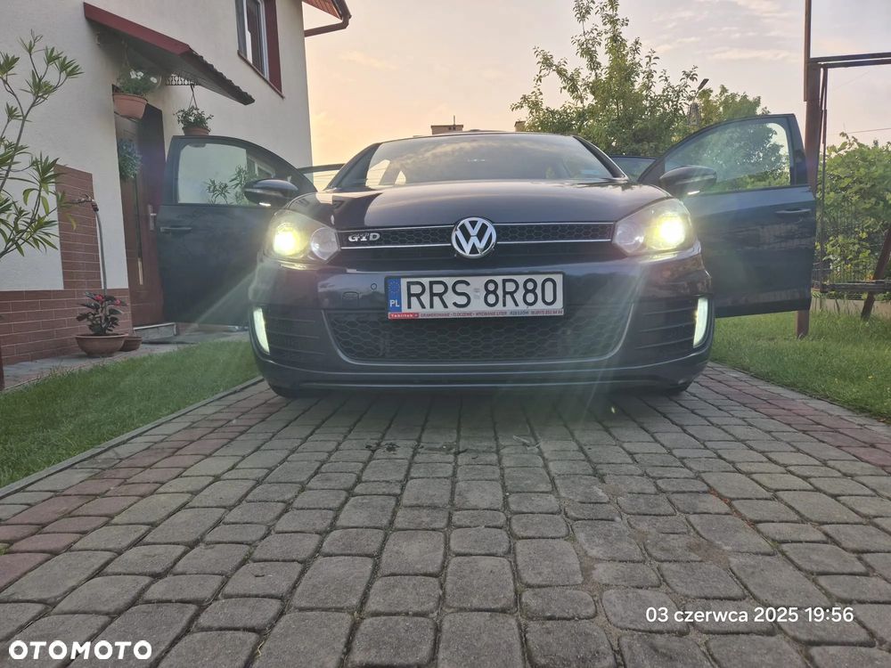 Volkswagen Golf 2.0 TDI Comfortline - 11