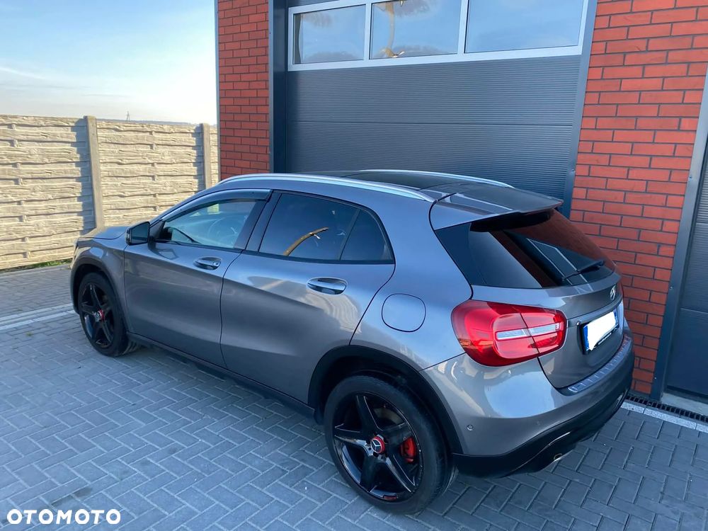 Mercedes-Benz GLA 200 CDI 7G-DCT Edition 1 - 5