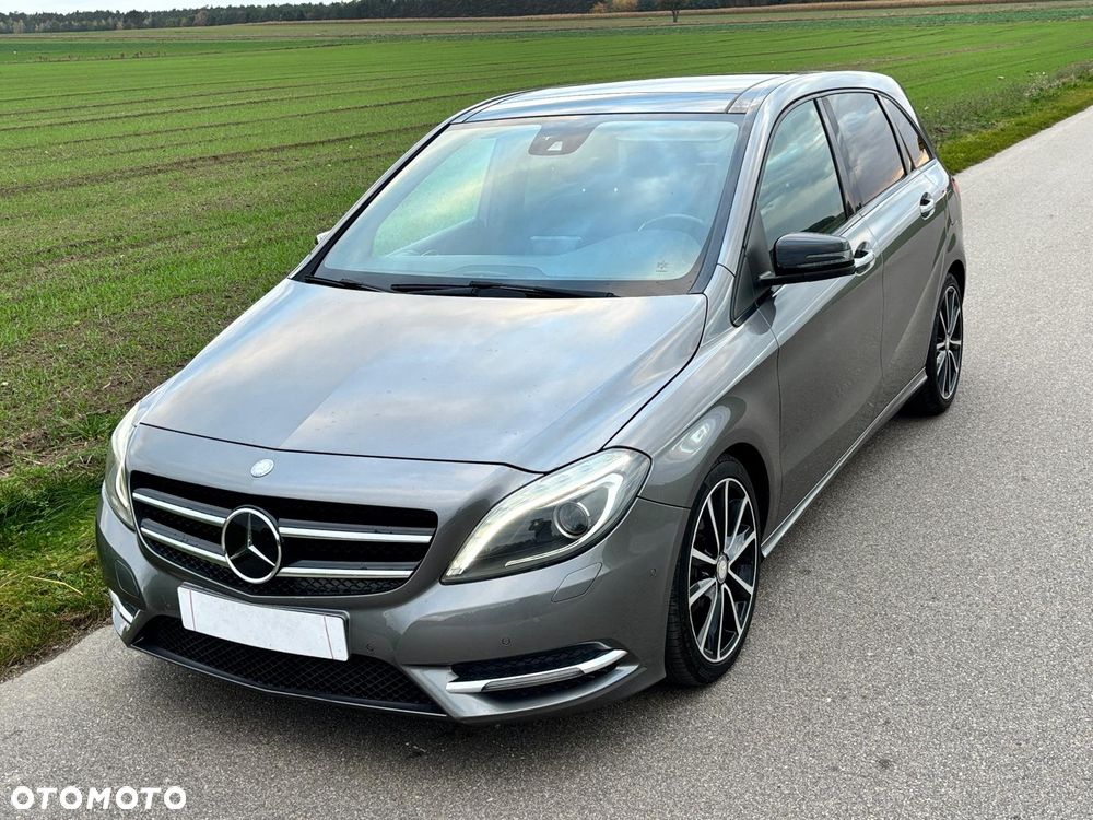 Mercedes-Benz Klasa B 220 d 4Matic 7G-DCT AMG Line - 7