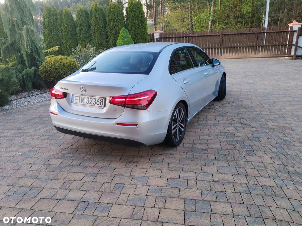 Mercedes-Benz Klasa A 180 d Edition 1 7G-DCT - 18