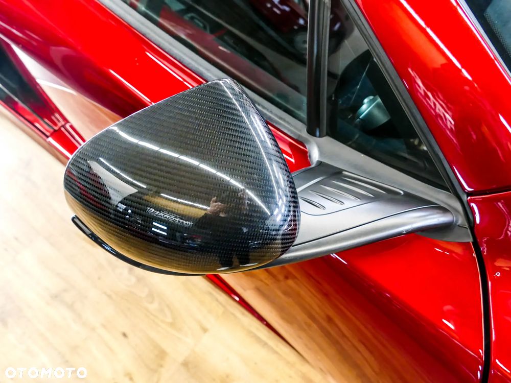 McLaren MP4-12C Coupe - 30