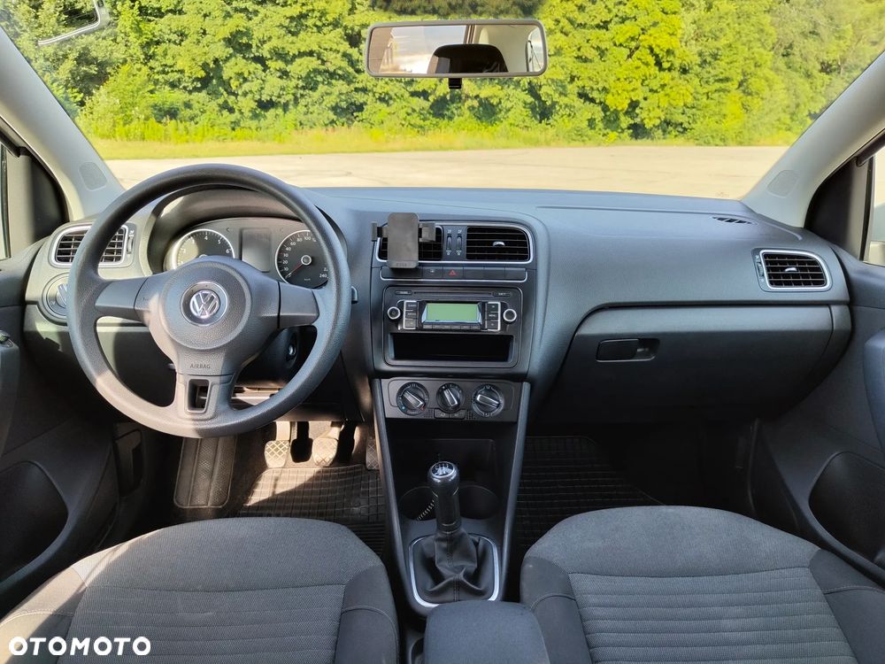 Volkswagen Polo 1.4 16V Trendline - 24