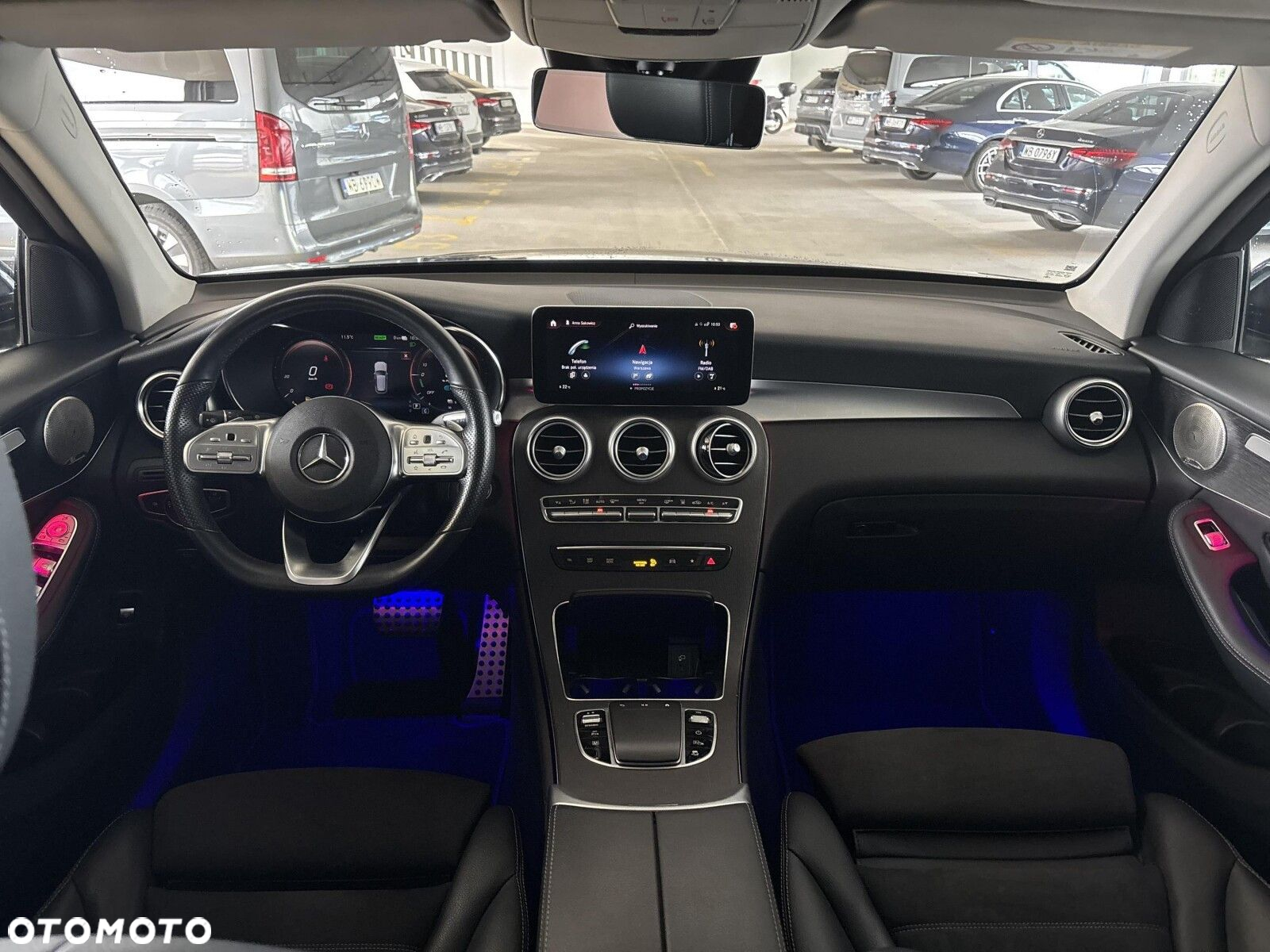 Mercedes-Benz GLC - 12