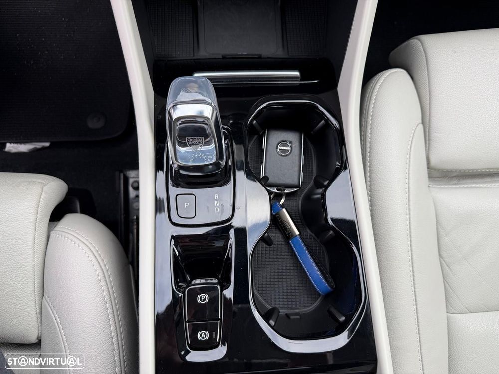 Volvo XC 40 2.0 T4 Inscription - 26