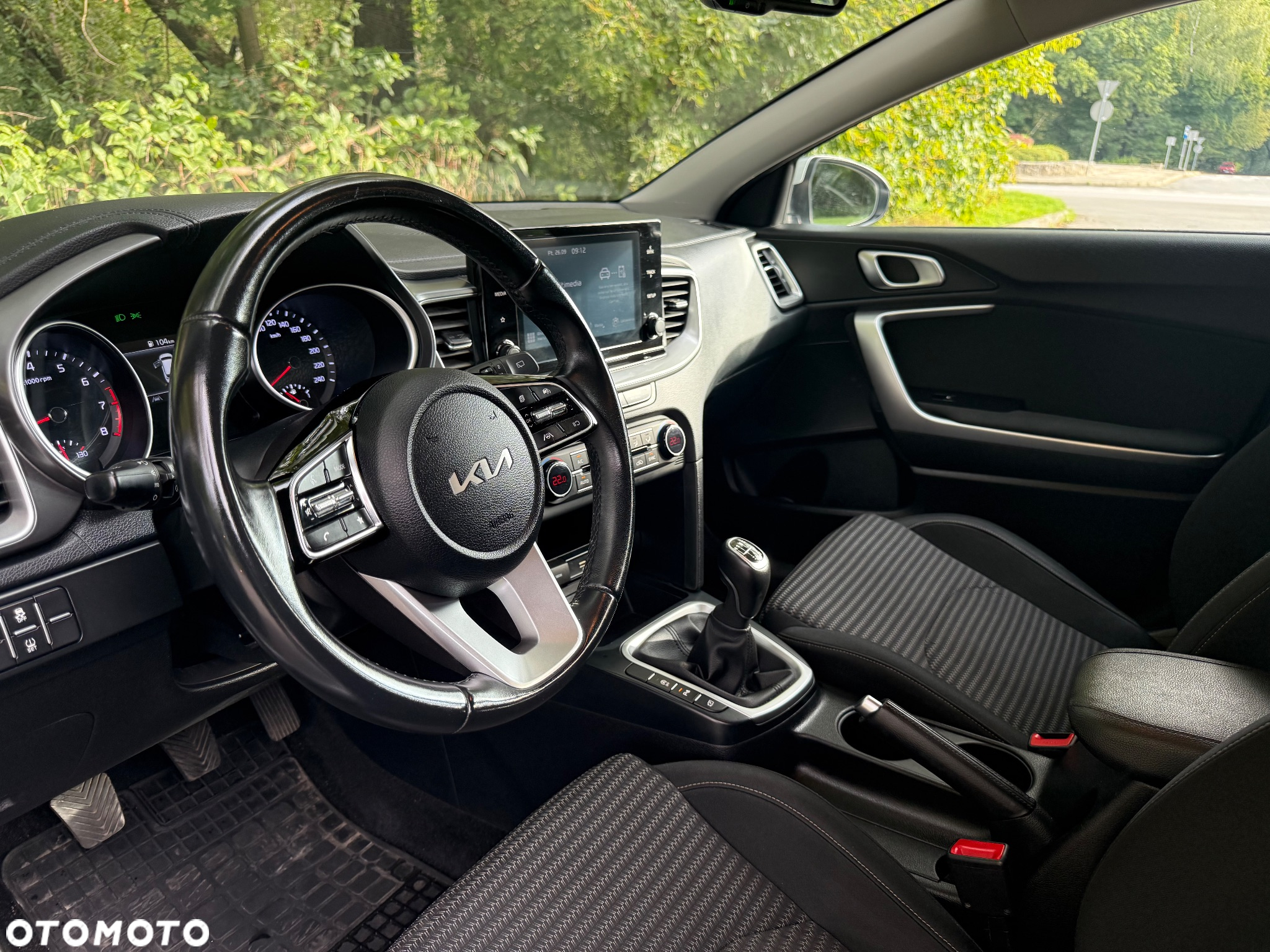 Kia Ceed 1.5 T-GDI M - 14