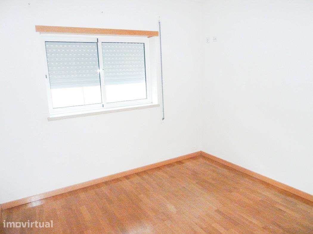 Apartamento T2 em Coimbra (Vale Rosal) - Grande imagem: 4/9