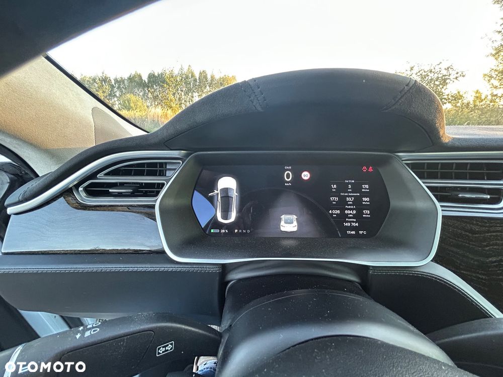 Tesla Model S Long Range Plus - 12