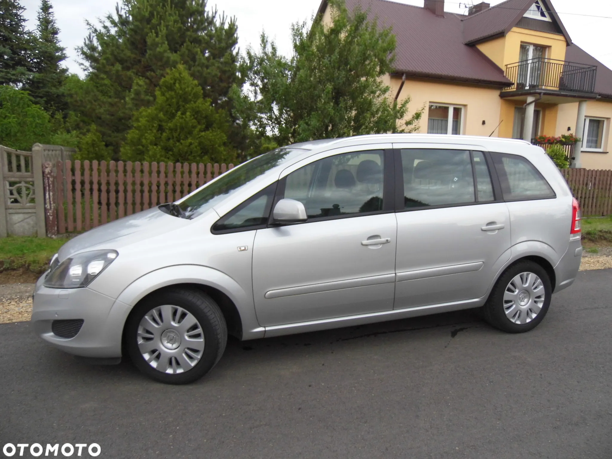 Opel Zafira 1.8 Design Edition - 10