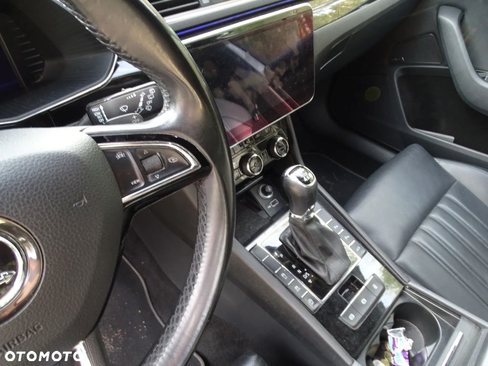 Skoda Superb 2.0 TDI 4x4 DSG L&K - 7