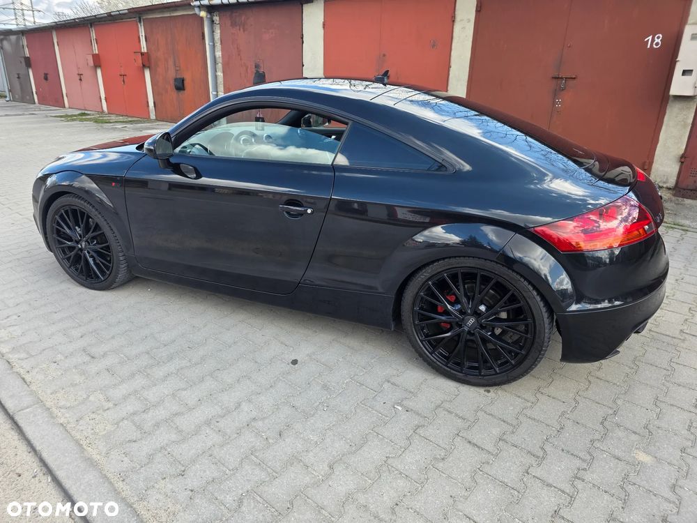 Audi TT Coupé - 17
