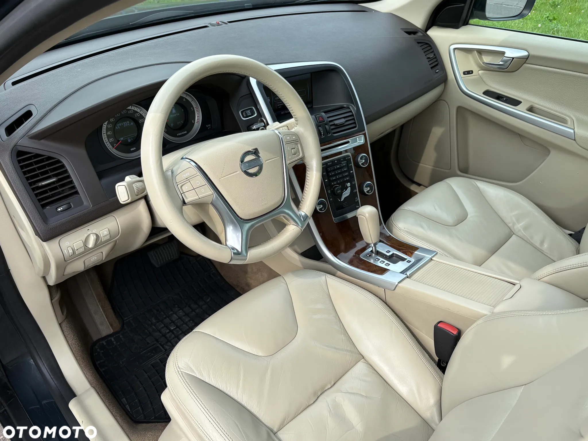 Volvo XC 60 - 10