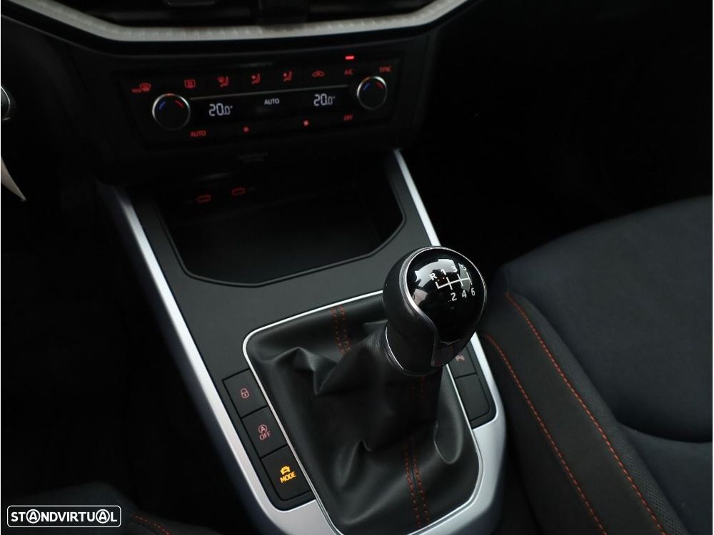 SEAT Arona 1.0 TSI FR - 22