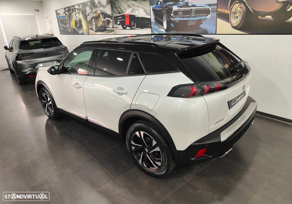 Peugeot 2008 1.2 PureTech Allure - 23