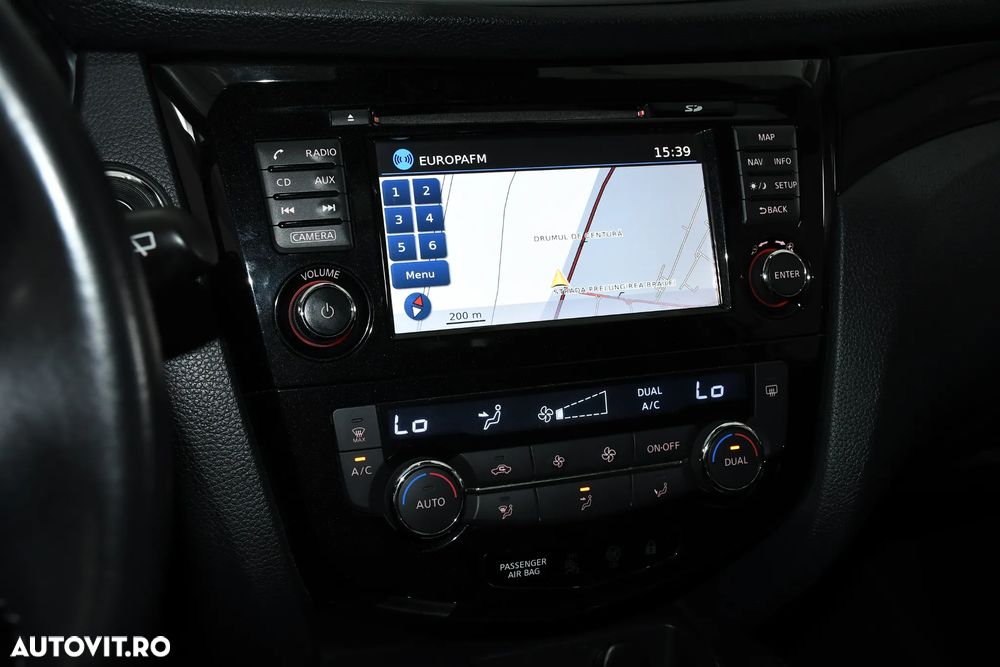 Nissan Qashqai 1.5 DCI N-Connecta - 7